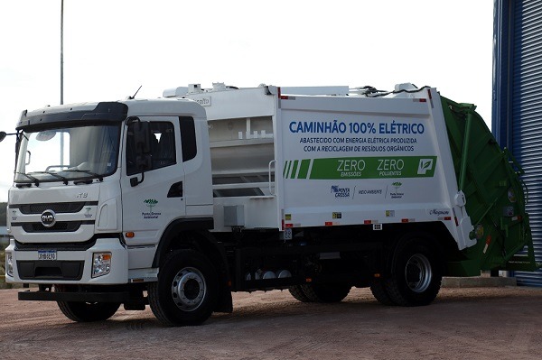  Caminhão elétrico da BYD é parte de projeto de coleta de lixo orgânico que irá alimentar usina de biogás
