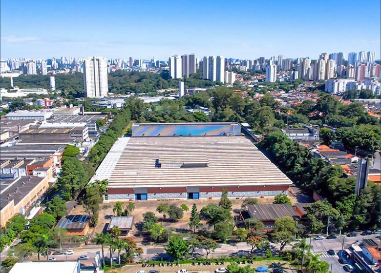  Retrofit faz galpões e fábricas antigas mudarem a logística urbana