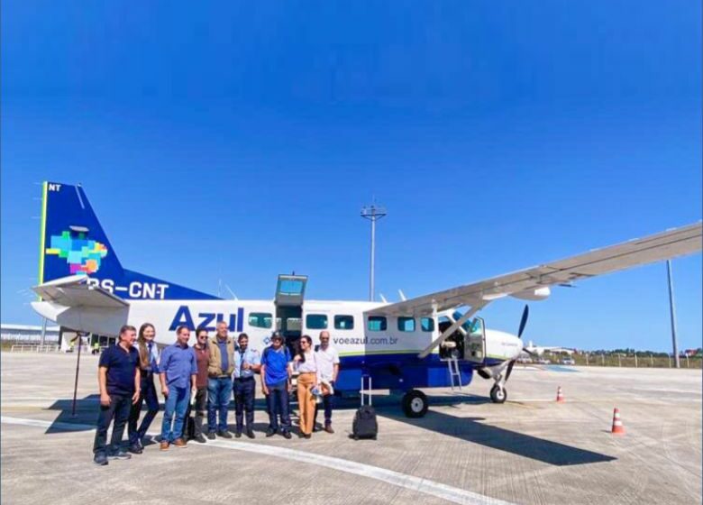  Aeroporto de Linhares inicia operação de voos comerciais