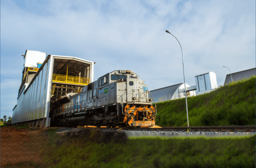 VLI inicia operação de transporte próprio na EFVM